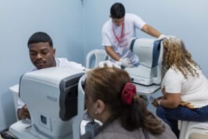 Teve início nesta quarta-feira (6), no Hospital Universitário (HU), uma força-tarefa dedicada à saúde ocular que beneficiará mais de 2 mil pacientes. 📸 Vinicius Medeiros / Divulgação